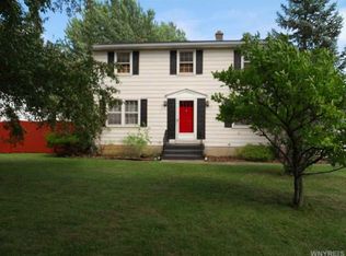 6707 Errick Rd, North Tonawanda, NY 14120