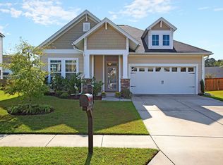 581 Crossland Dr, Moncks Corner, SC 29461