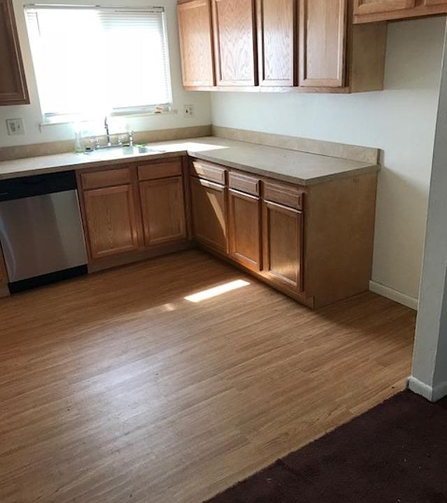 2nd image of 1638 Winifred St