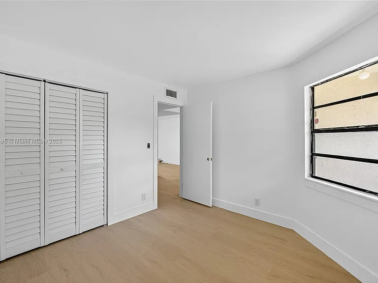 4198 Lakeside Dr #4198 — Photo 14