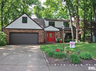 1402 W Grandridge Dr, Dunlap, IL 61525