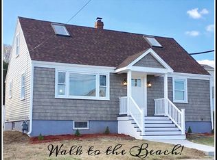 37 Shore Dr, Waterford, CT 06385