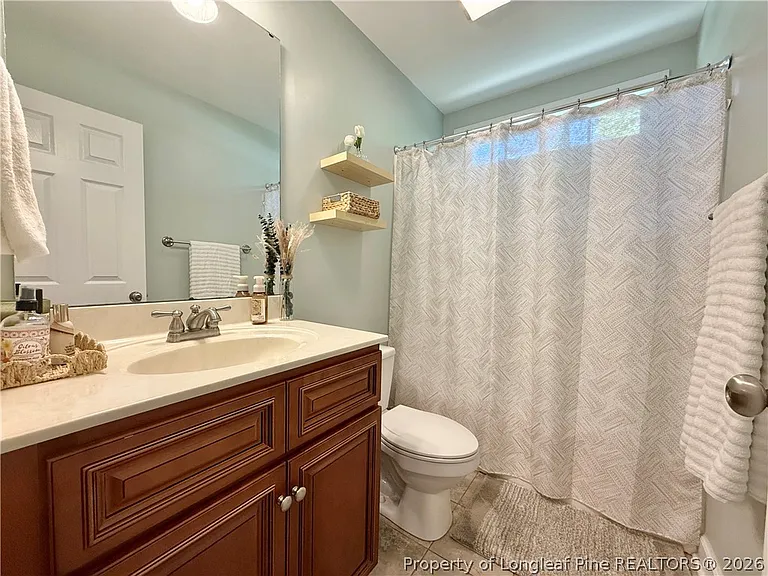 275 Maplewood Dr — Photo 16