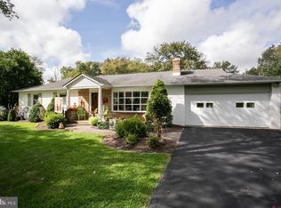 121 Sunset Dr, Lansdale, PA 19446