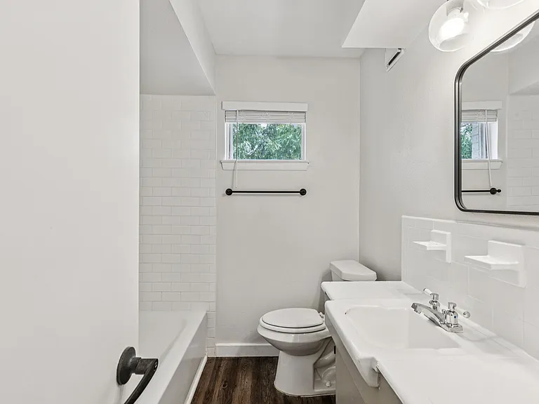 Colony House — Photo 57