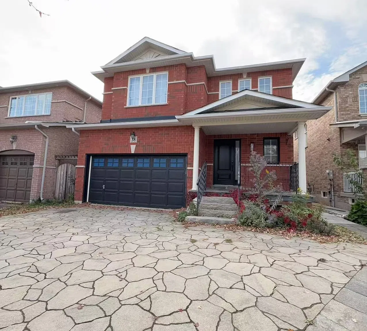 4 bed, $3,800 — Photo 1