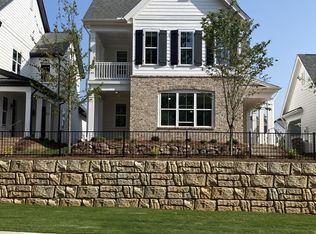 2071 Harvest Pond Cir, Suwanee, GA 30024