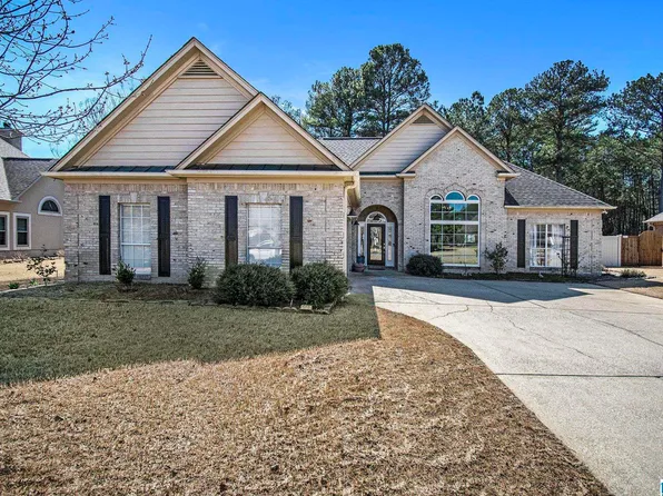 260 Wynlake Dr, Alabaster, AL 35007
