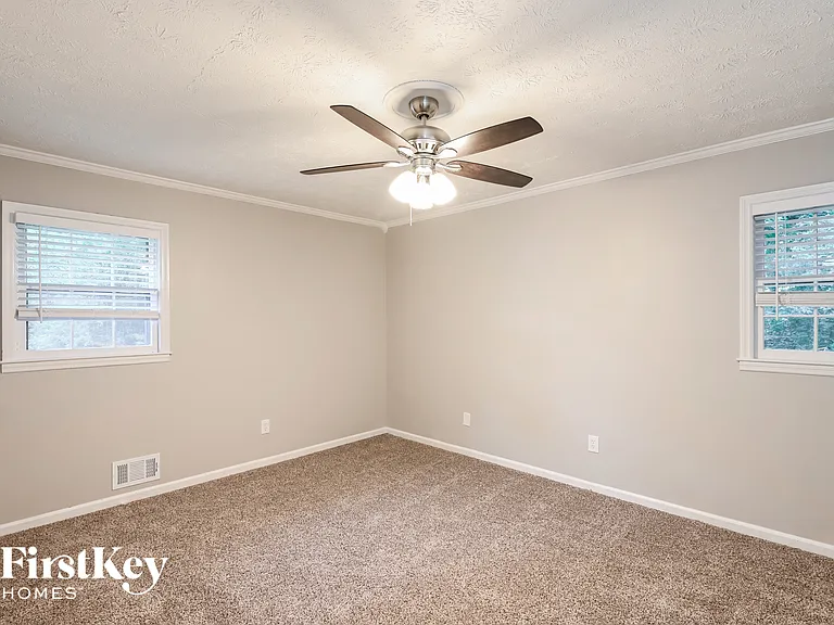 4353 Hale Pl — Photo 9