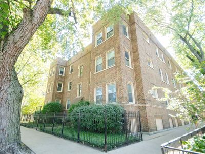 1851 W Greenleaf Ave #3, Chicago, IL, 60626