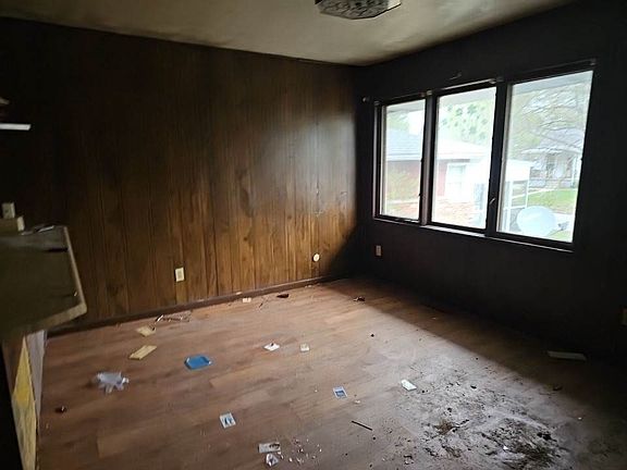 5th image of 1331 S Maffit St