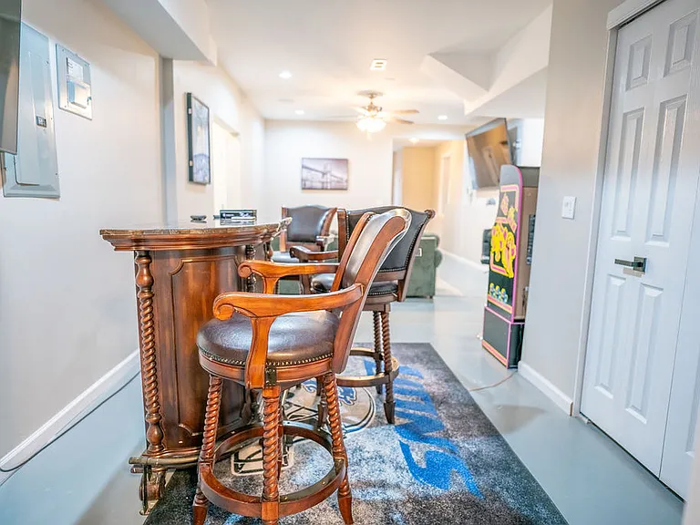 80 Adrians Ln #BASEMENT — Photo 36