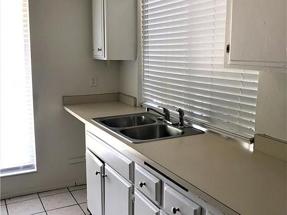 4th image of 1405 Vegas Valley Dr APT 220