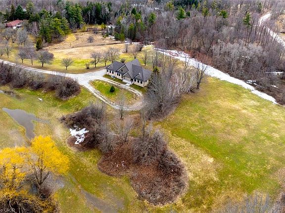 3rd image of 8656 Esquesing Line