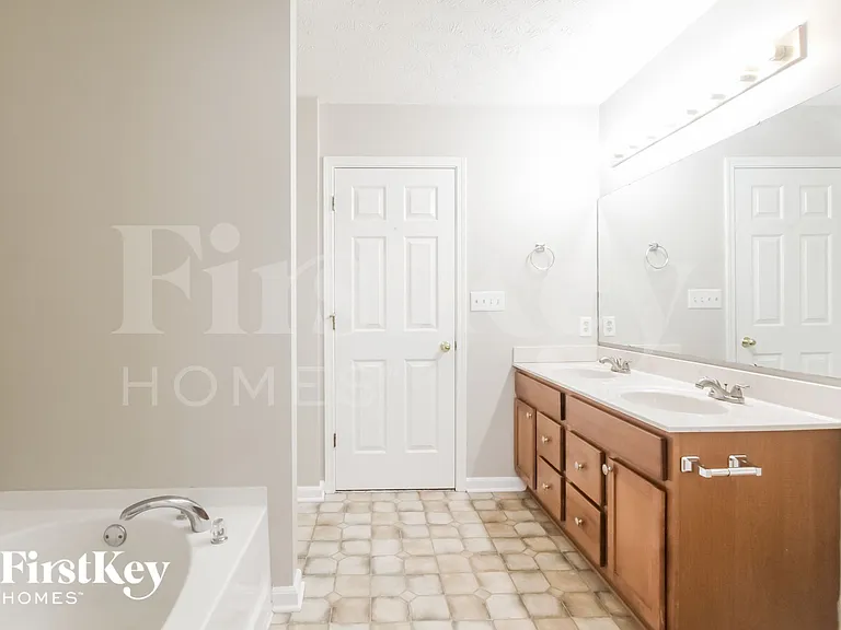 8051 Little River Ln — Photo 10