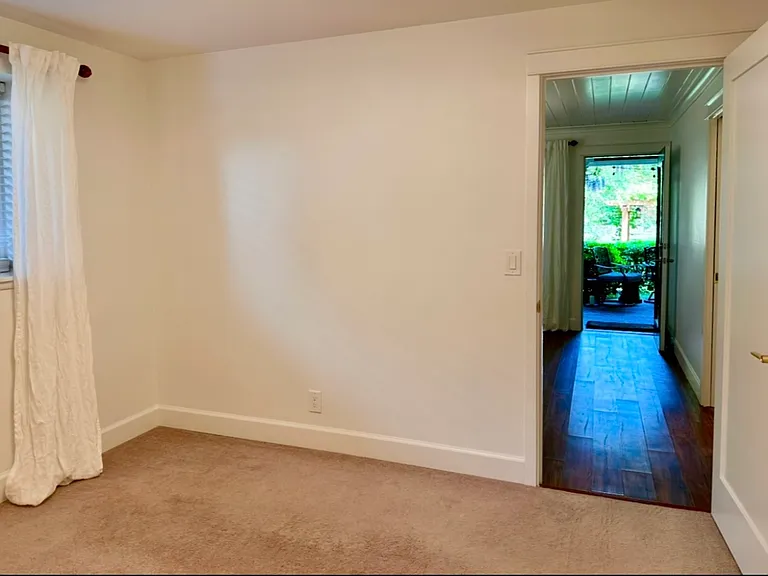 623 Carol Way #B — Photo 48