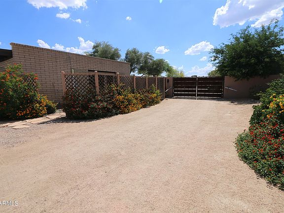 4th image of 16001 N 40th Pl