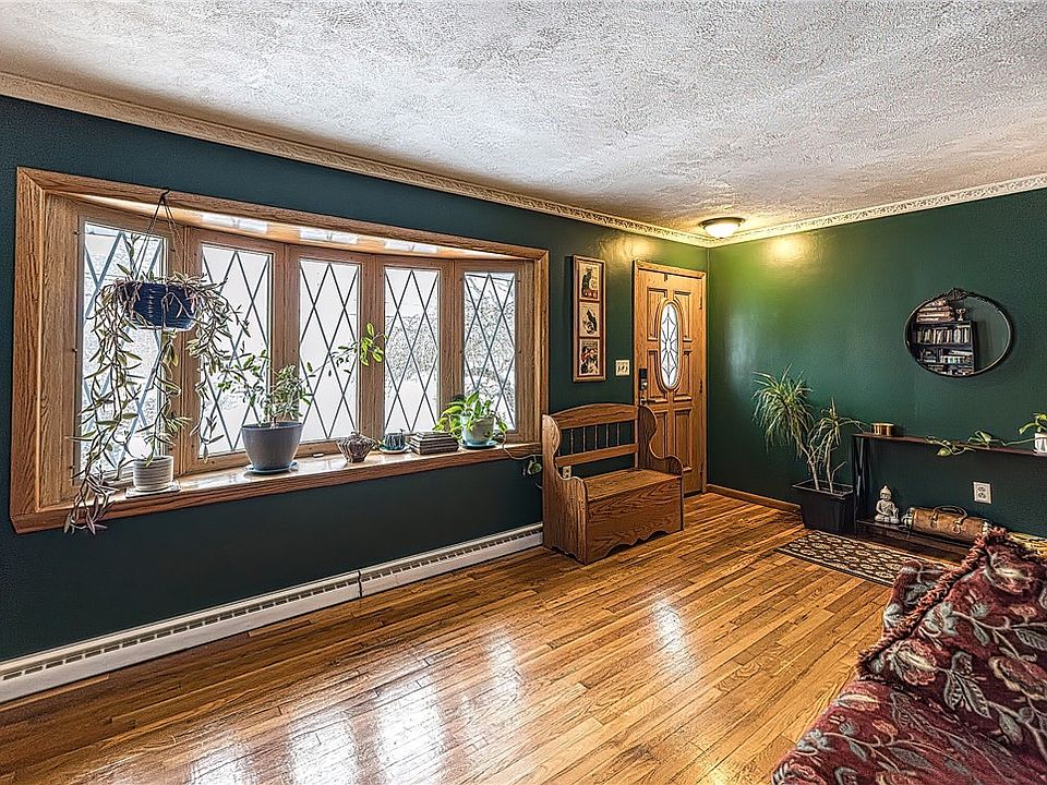 8075 Cherry St, Erie, PA 16509 Zillow