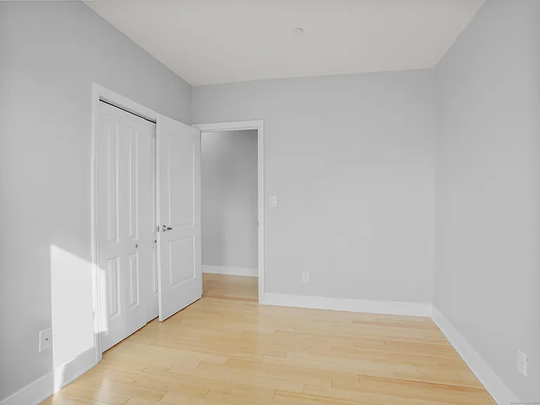 775 Atlantic St #3L — Photo 16