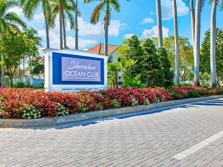 Sheridan Ocean Club Apartments — Photo 14