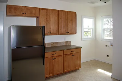 1619 W 6th St — Photo 6