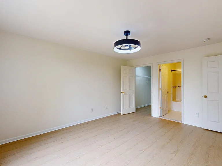 2812 Barclay Way — Photo 12