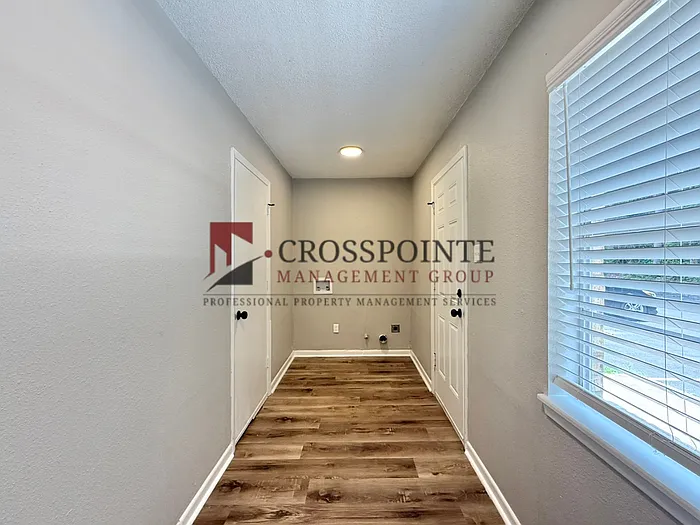 715 S Porter Ave — Photo 13