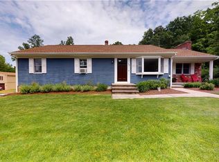 12 Doire Rd, Cumberland, RI 02864