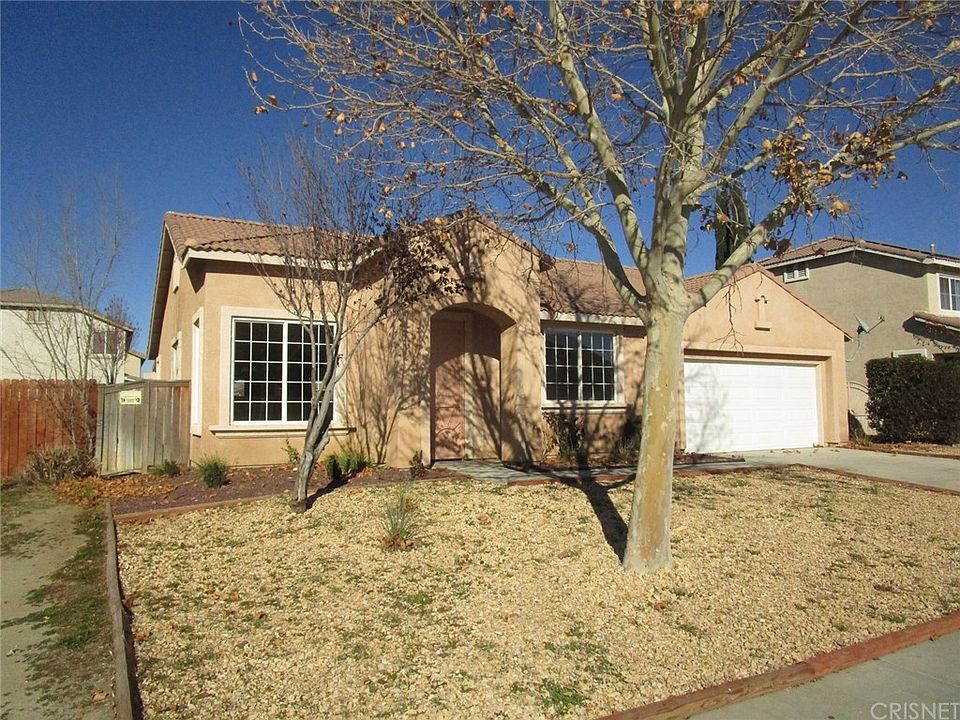 1st image of 3735 Las Palmas Ave