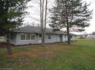 398 Housel Craft Rd, Cortland, OH 44410