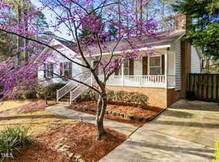 5809 Heatherbrook Cir, Raleigh, NC 27612