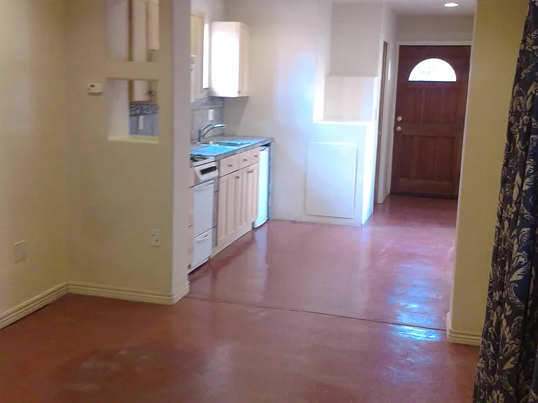2634 E Exeter St #1 — Photo 5