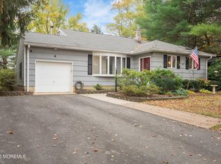 4 Coral Pl, Middletown, NJ 07748