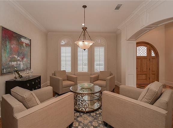 5th image of 3400 Bluffs Ln