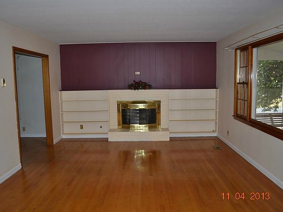2nd image of 7728 Luxmore Dr