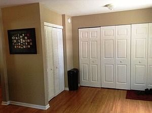 4th image of 626 W James St