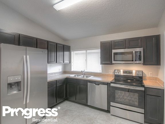 4th image of 1098 Manigan Ave