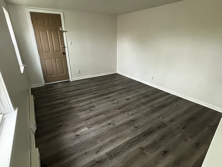 32 N Howard St #3 — Photo 9