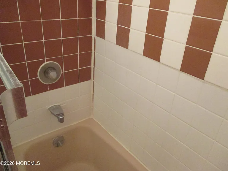 841B Inverness Ct — Photo 19