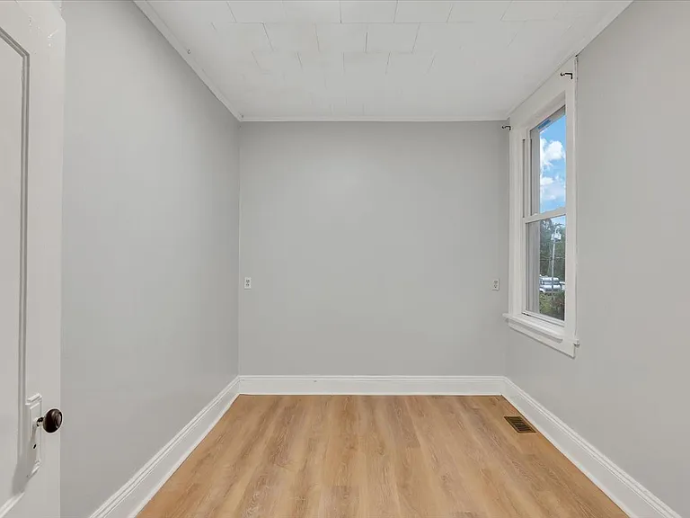 57 1/2 Saratoga Ave #1N — Photo 10