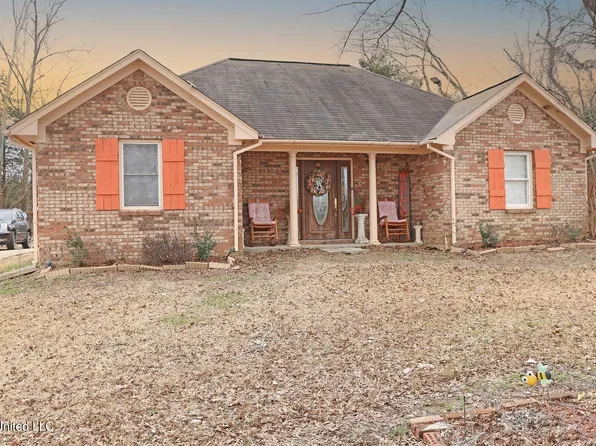 970 Pineland Dr, Yazoo City, MS 39194
