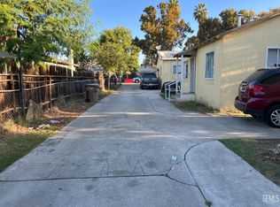 2037 Oregon St, Bakersfield, CA 93305