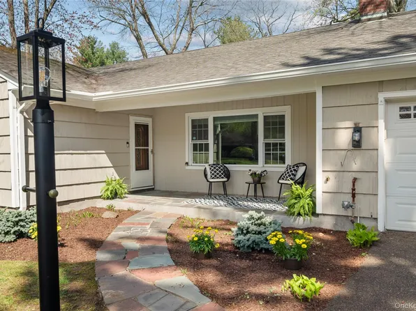 4 Richard Terrace, Hartsdale, NY 10530