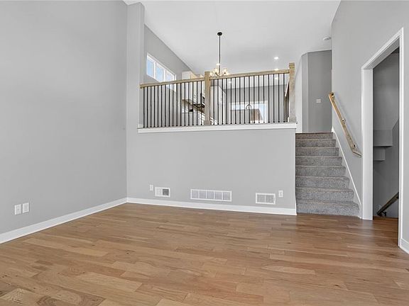 4th image of 16195 Ryan Cir