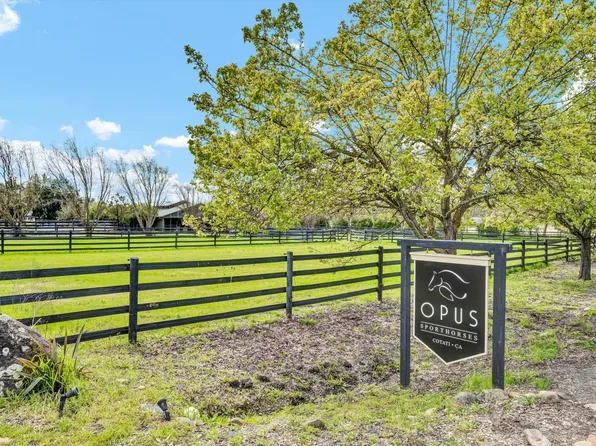 1200 E Railroad Avenue, Cotati, CA 94931