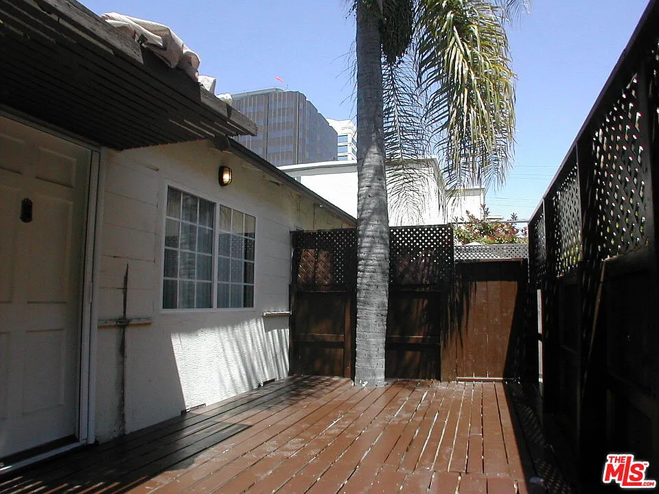 1 bed, 1.0 bath, 750 sqft, $2,625 — Photo 2