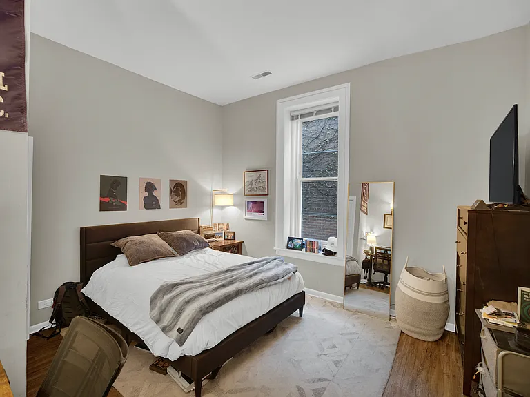 159 W Goethe St — Photo 44