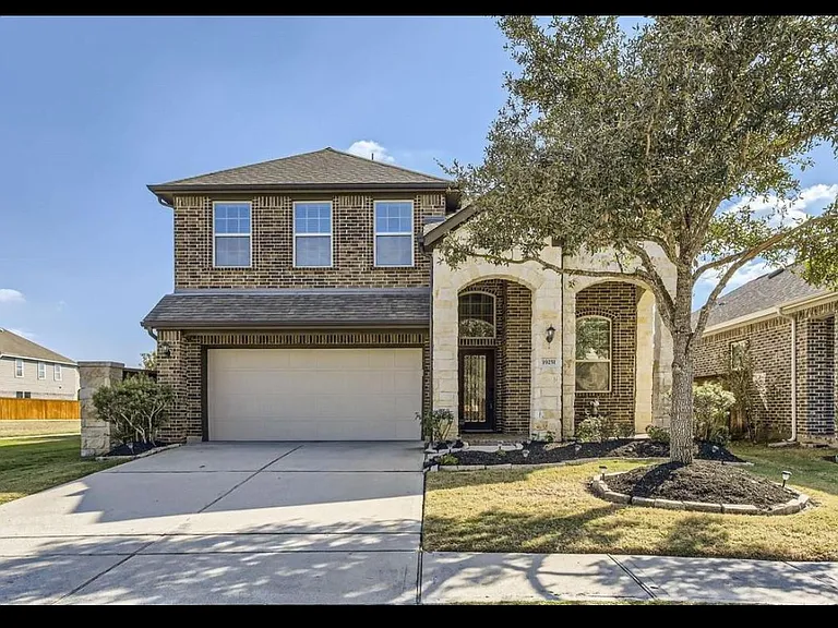 19251 N Cottonwood Green Ln — Photo 1
