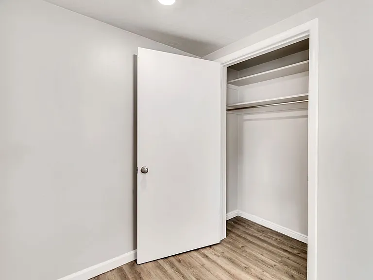 1260 E Alameda Ave — Photo 16