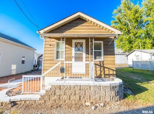 316 1/2 Christopher St, Pekin, IL 61554